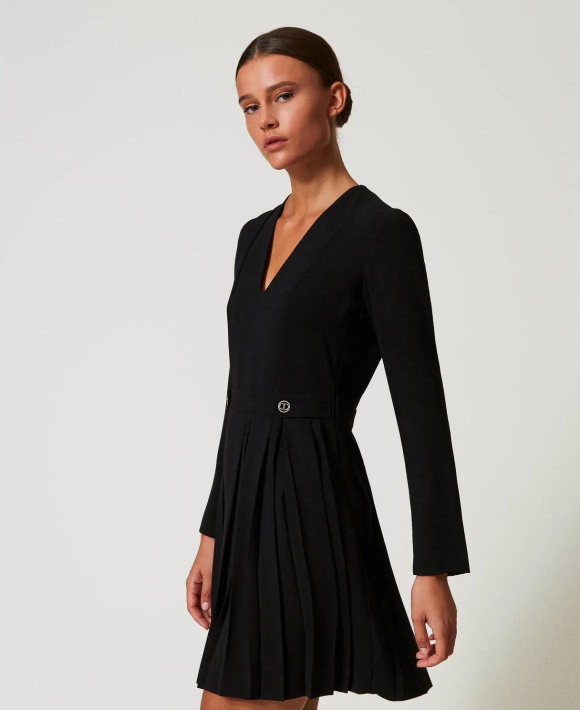 TWINSET Milano Abito Corto In Crêpe Plissé Con Bottoni | Vestiti Da Cerimonia | Vestiti Corti