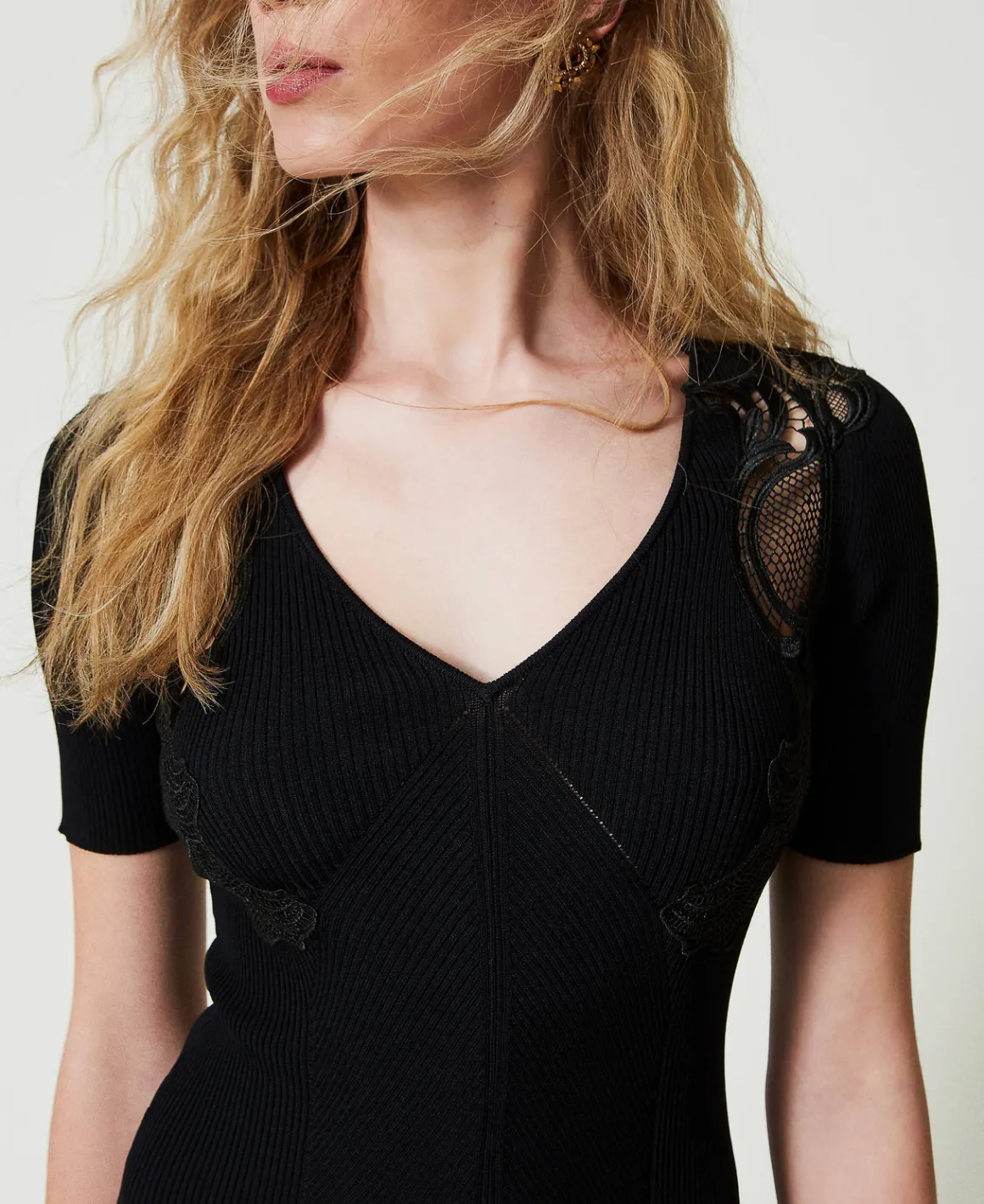 TWINSET Milano Abito Corto In Maglia Con Pizzo | Vestiti Da Cerimonia | Vestiti Eleganti