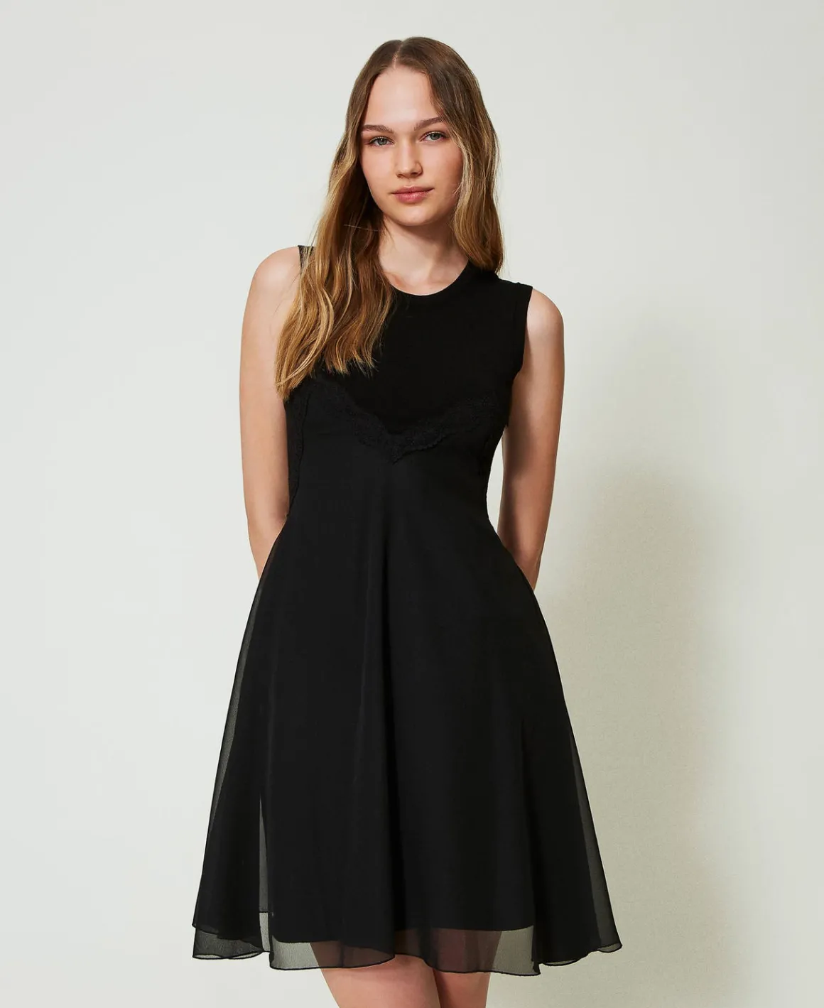 TWINSET Milano Abito Corto In Maglia E Georgette | Vestiti Eleganti | Vestiti In Maglia