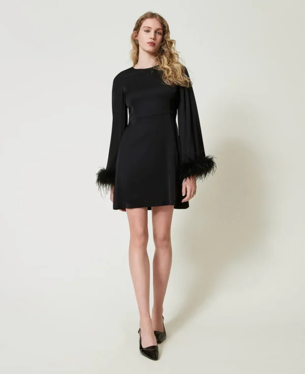 TWINSET Milano Abito Corto In Raso Con Piume | Vestiti Da Cerimonia | Vestiti Eleganti