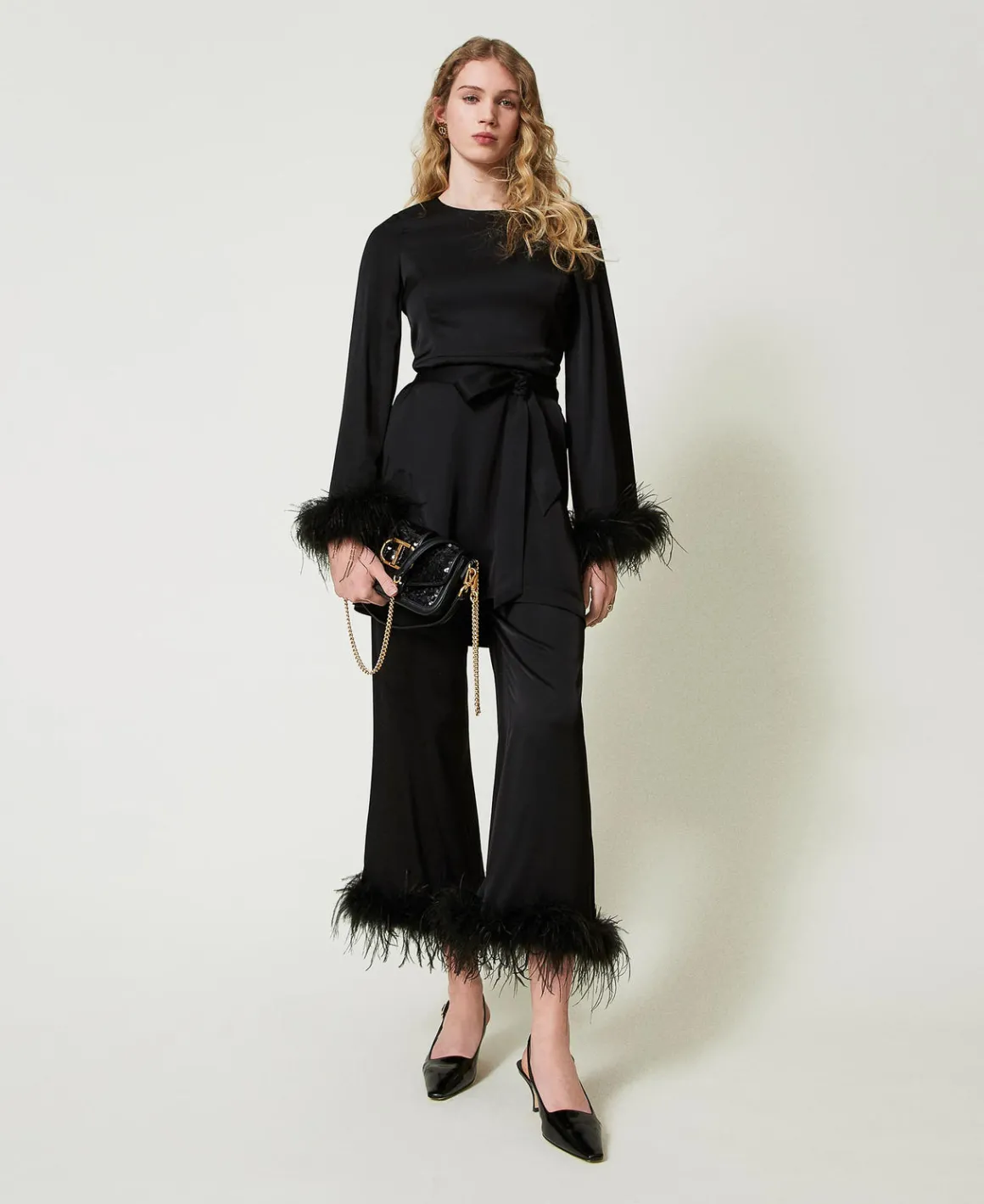 TWINSET Milano Abito Corto In Raso Con Piume | Vestiti Da Cerimonia | Vestiti Eleganti