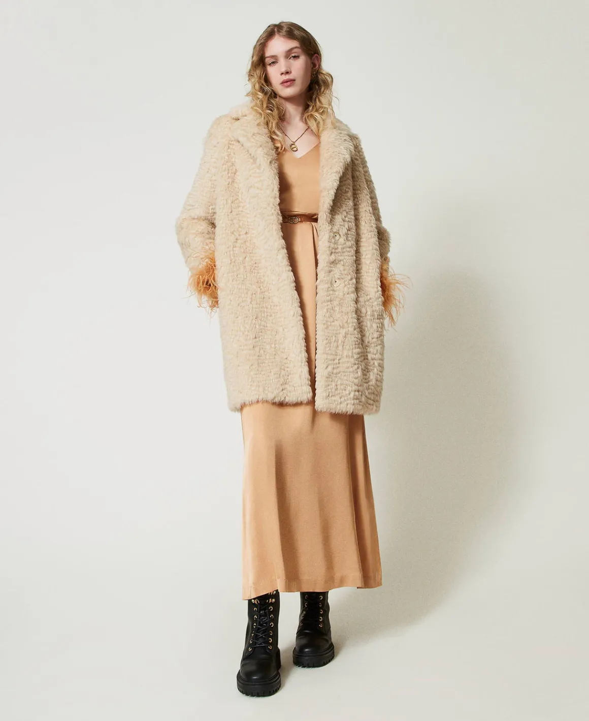TWINSET Milano Abito Lungo In Raso Con Piume | Vestiti Da Cerimonia | Vestiti Eleganti