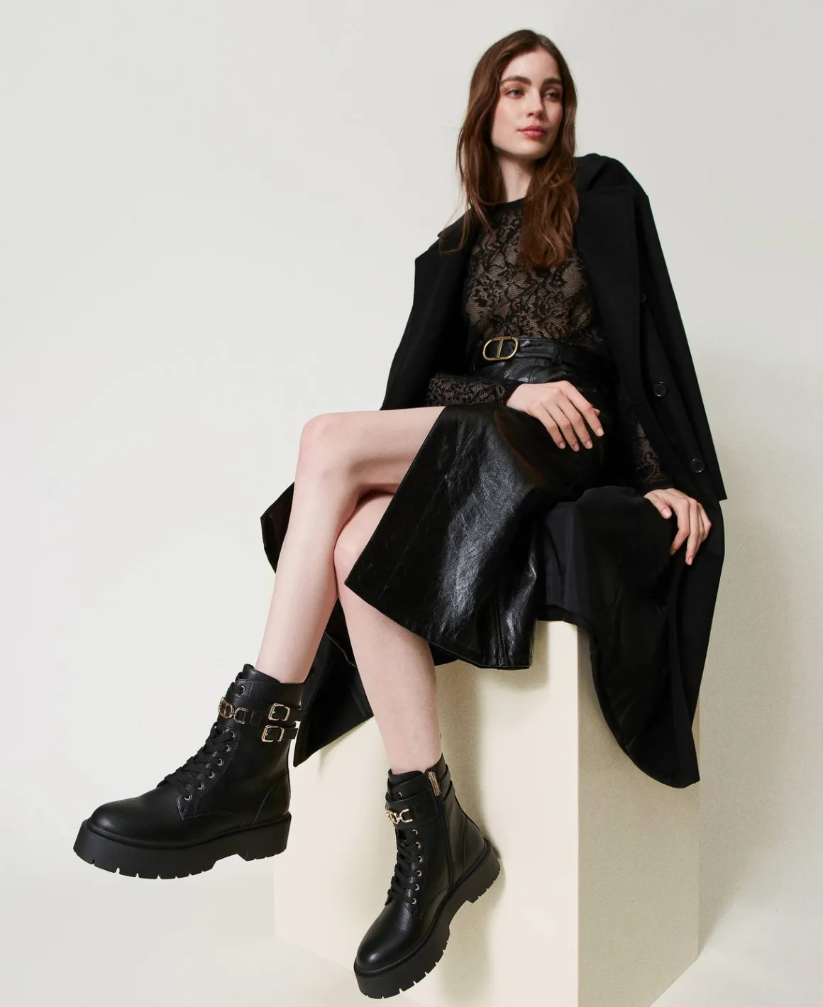 TWINSET Milano Anfibi Con Fibbie E Morsetto Oval T | Scarpe Basse | Anfibi