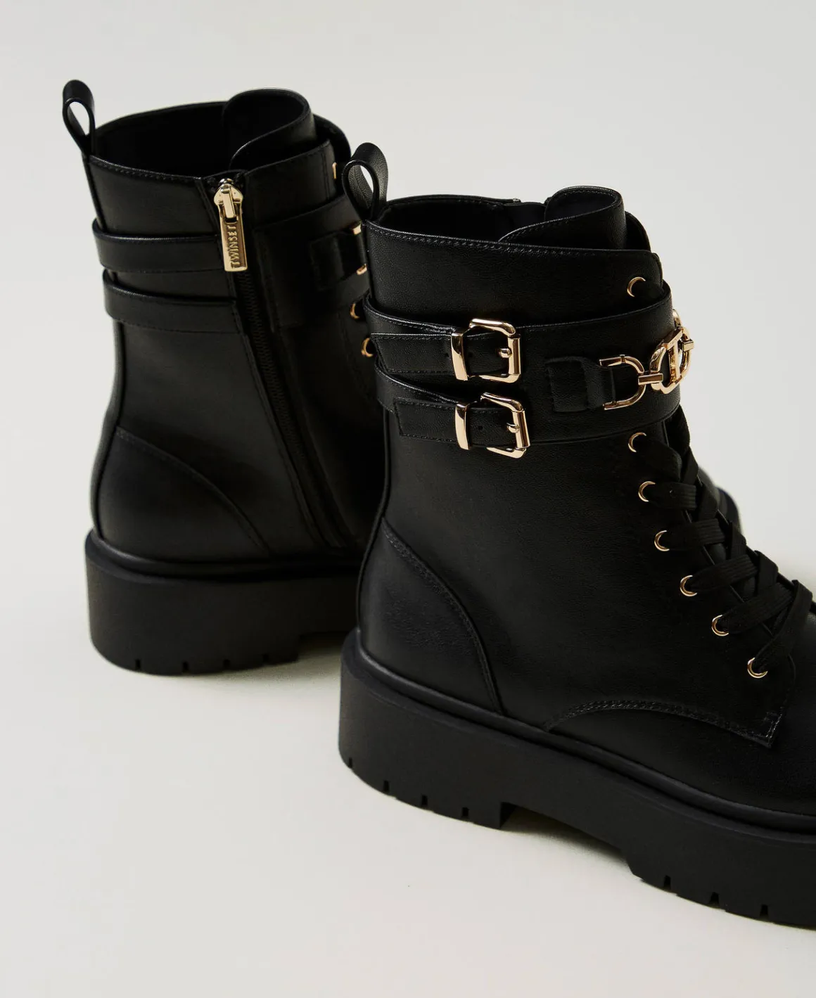 TWINSET Milano Anfibi Con Fibbie E Morsetto Oval T | Scarpe Basse | Anfibi