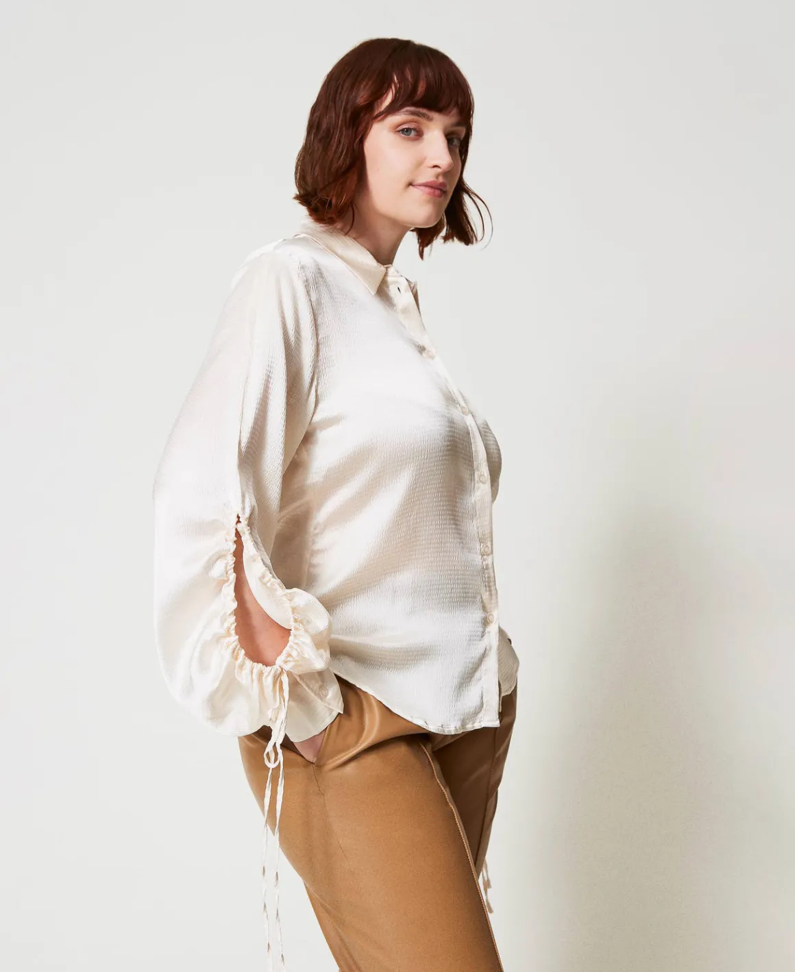 TWINSET Milano Camicia In Raso Martellato Con Oblò | Bluse E Camicie