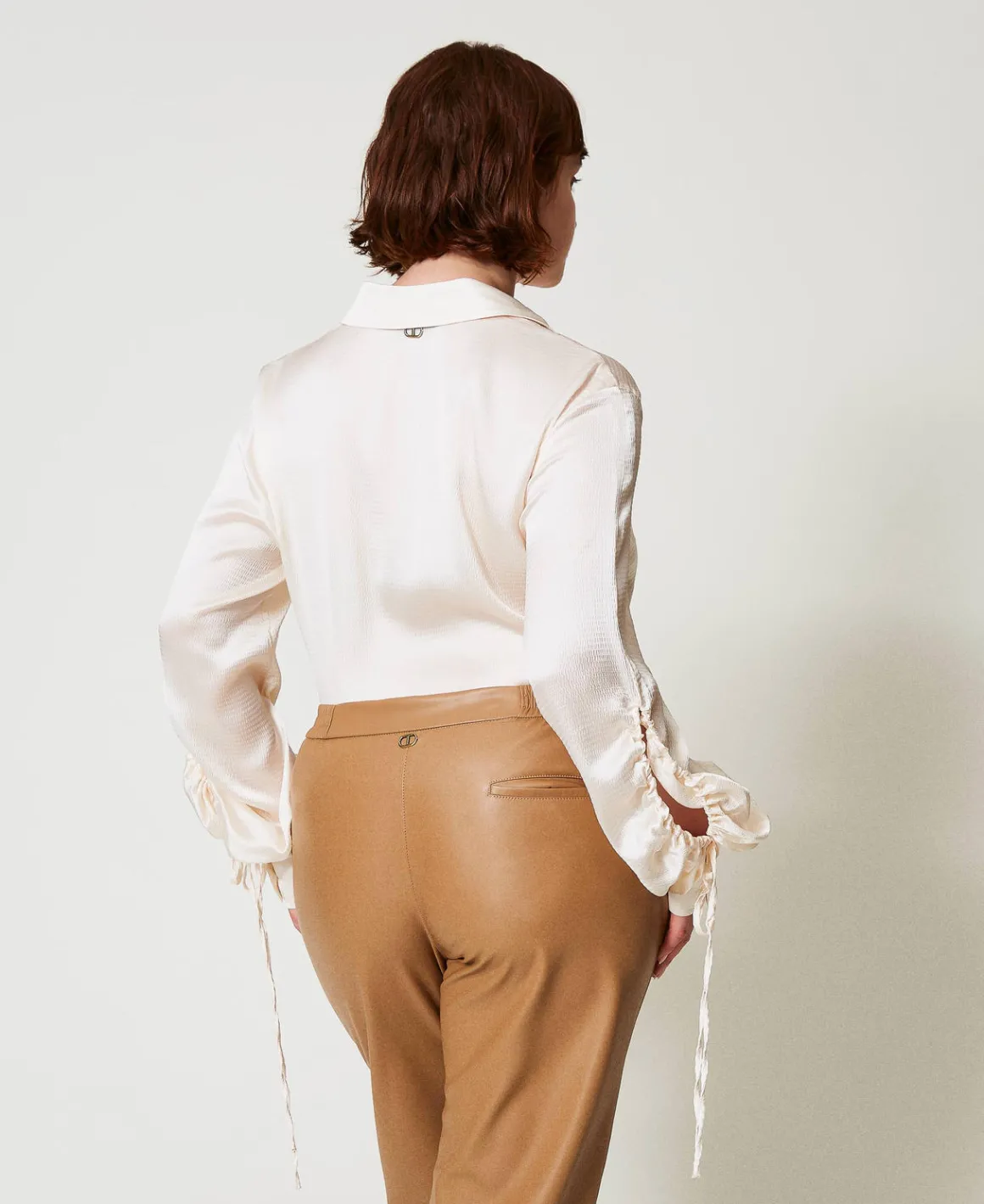 TWINSET Milano Camicia In Raso Martellato Con Oblò | Bluse E Camicie