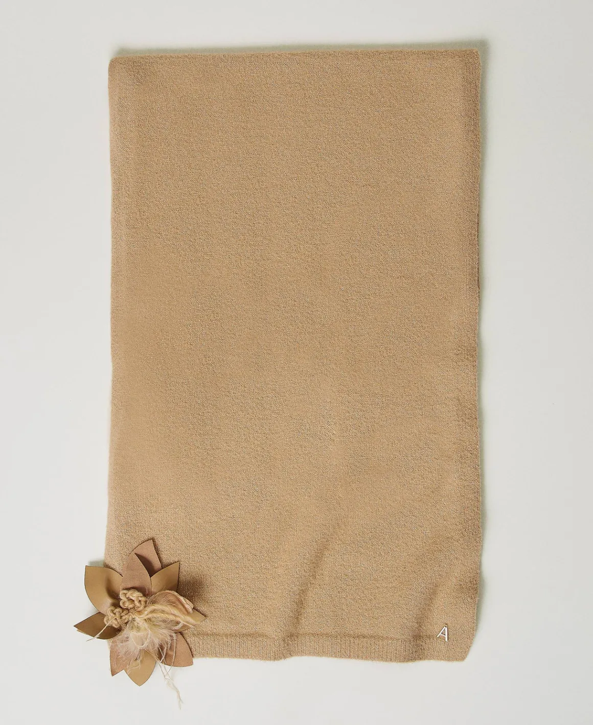 TWINSET Milano Sciarpa In Maglia Con Spilla A Fiore | Sciarpe