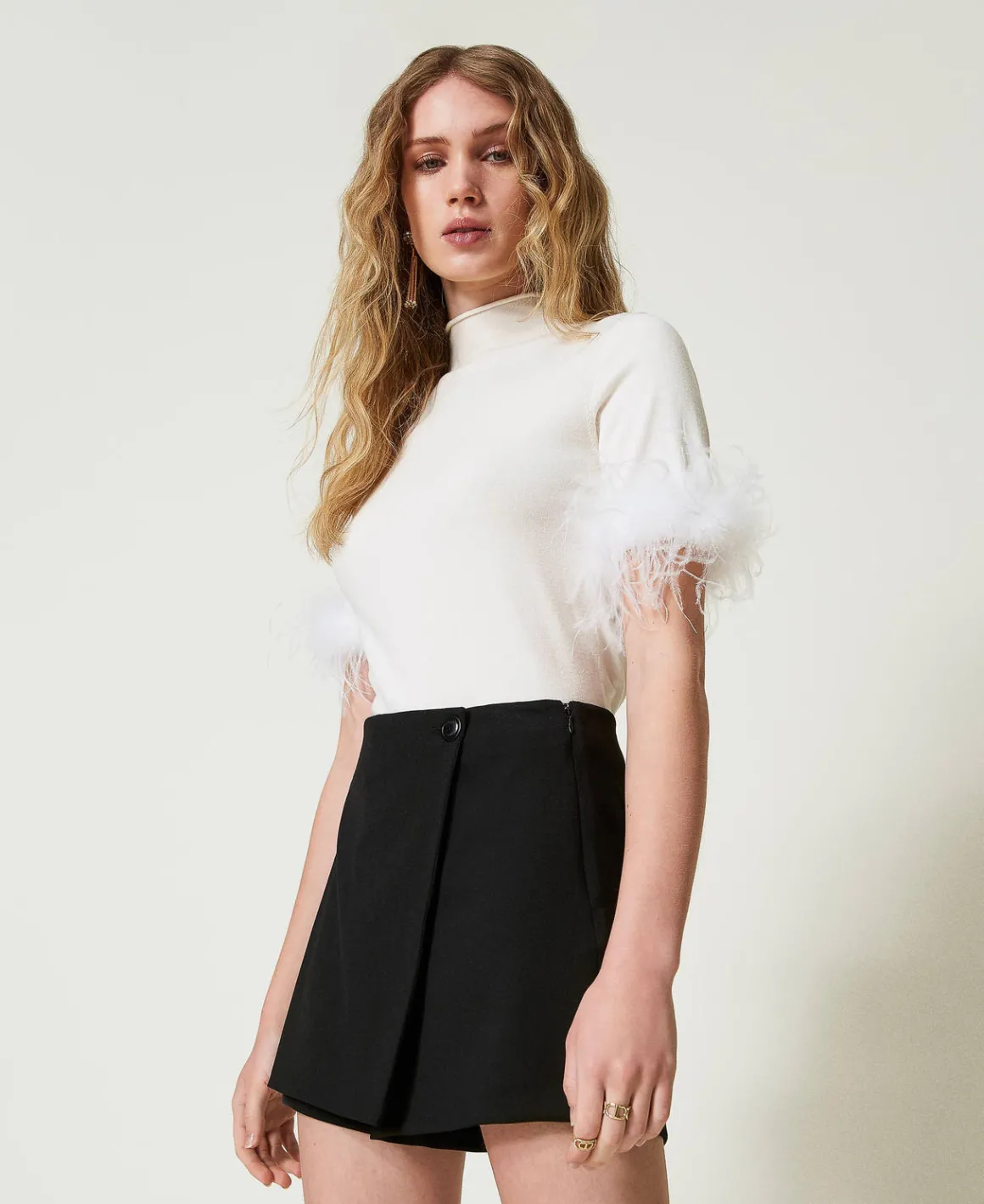 TWINSET Milano Shorts A Portafoglio In Misto Lana | Shorts