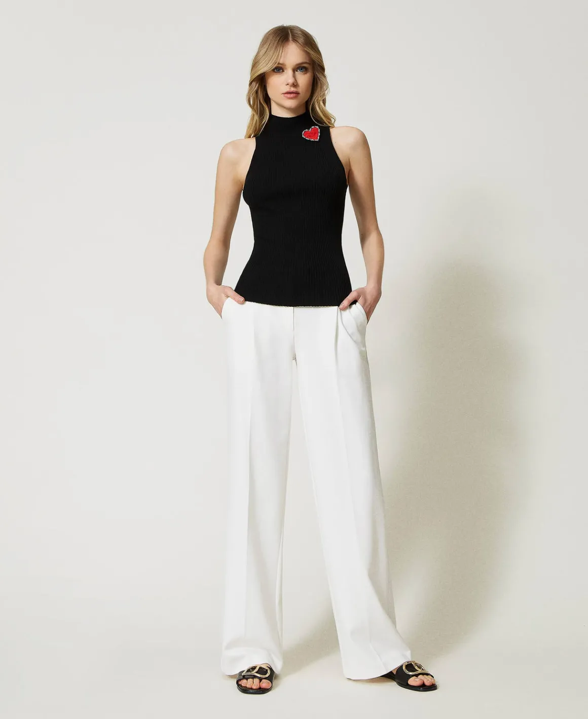 TWINSET Milano Top In Maglia A Righe Con Spilla | T-Shirt E Top