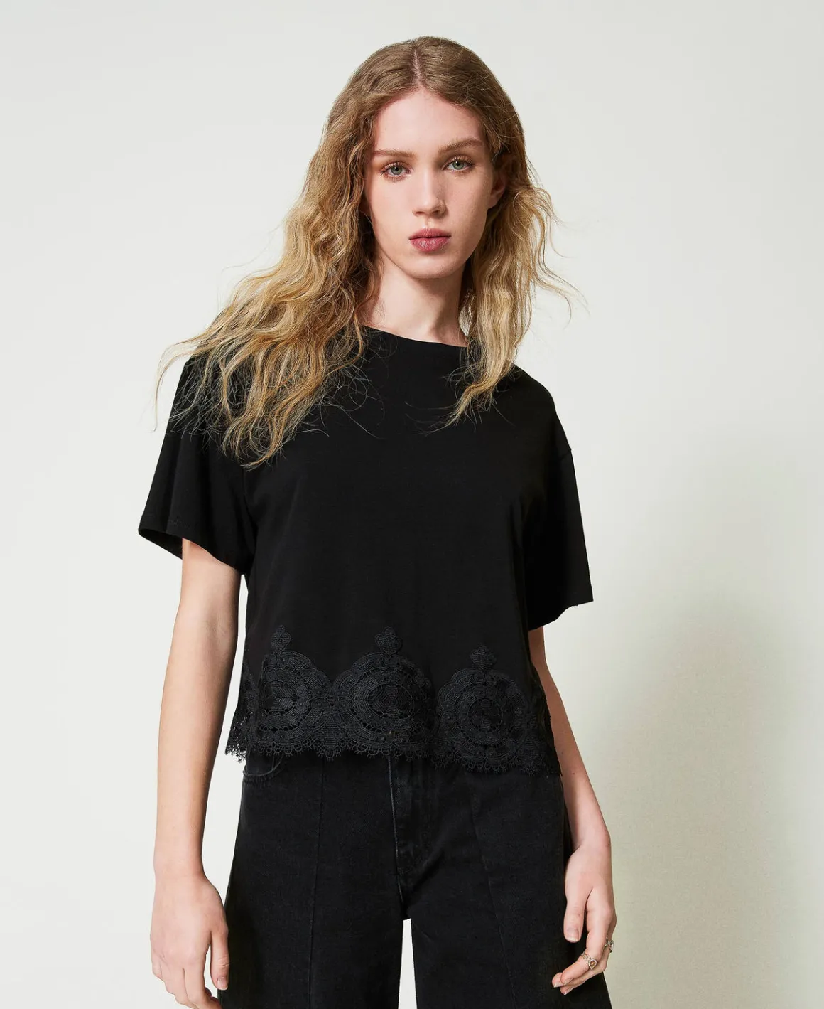 TWINSET Milano T-shirt Cropped Con Pizzo Macramè | T-Shirt E Top